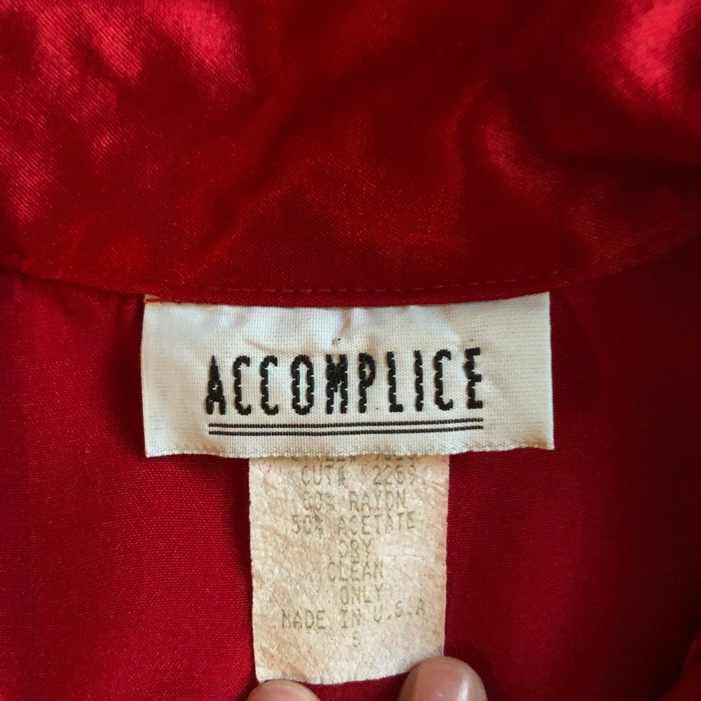 Accomplice Satin Button-Up - Picture 3 of 4